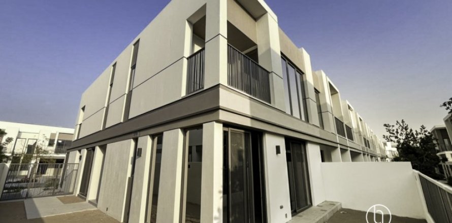 ویلا در Dubai ، امارات متحده عربی 4 خوابه ، 202.1 متر مربع.  شماره 669176