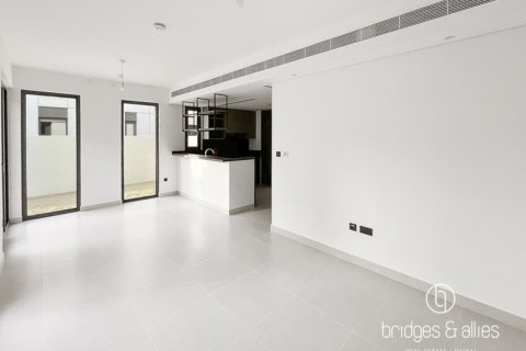 ویلا برای اجاره در Dubai، امارات متحده عربی 4 خوابه ، 202.1 متر مربع ، شماره 669176 - تصویر 2