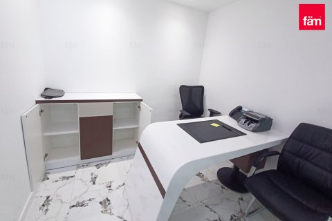 Kancelarija u Dubai, UAE 305 m2 Br. 687325 - fotografija 3