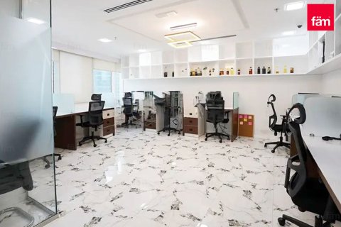 Kancelarija u Dubai, UAE 305 m2 Br. 687325 - fotografija 5