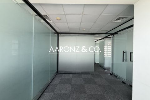 Kancelarija u Sheikh Zayed Road, Dubai, UAE 76 m2 Br. 703389 - fotografija 3