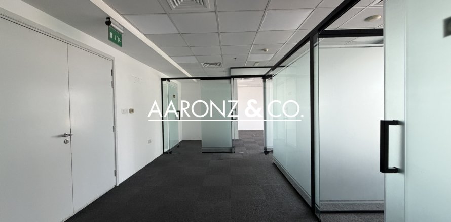 Kancelarija u Sheikh Zayed Road, Dubai, UAE 76 m2 Br. 703389