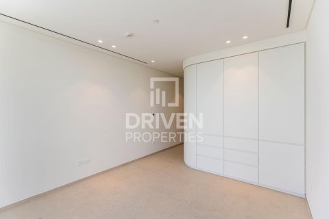 Huoneisto Jumeirah, Dubai, Arabiemiraatit 4 makuuhuonetta, 341.42 m2 № 762464 - kuva 7