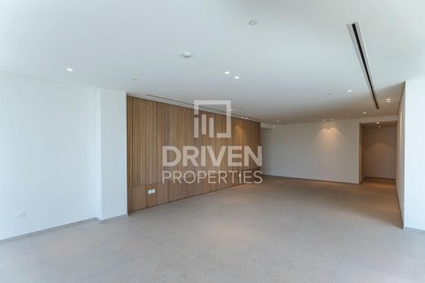 Huoneisto Jumeirah, Dubai, Arabiemiraatit 4 makuuhuonetta, 341.42 m2 № 762464 - kuva 5