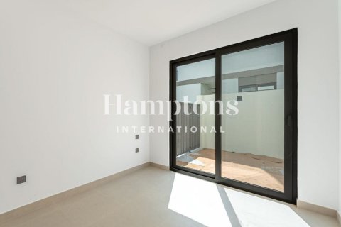 Kuća u nizu u Tilal Al Ghaf, Dubai, UAE 3 spavaćih soba, 141.77926830 m2 Br. 659715 - fotografija 1
