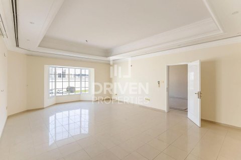 Huvila Umm Al Sheif, Dubai, Arabiemiraatit 5 makuuhuonetta, 1393.55 m2 № 746038 - kuva 15