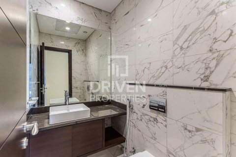 Huoneisto Downtown Dubai (Downtown Burj Dubai), Arabiemiraatit 2 makuuhuonetta, 140.1 m2 № 746036 - kuva 10