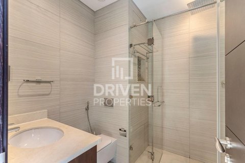 Huoneisto Downtown Dubai (Downtown Burj Dubai), Arabiemiraatit 2 makuuhuonetta, 140.1 m2 № 746036 - kuva 11