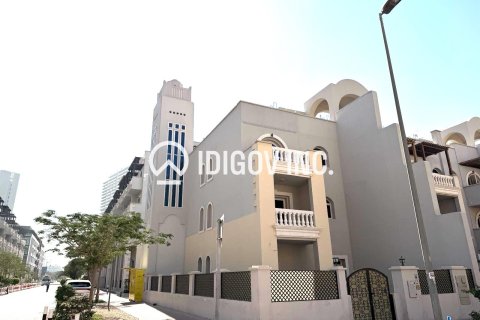 Māja Jumeirah Village Circle, Dubaijā, AAE 5 istabas, 242.57 m2 Nr. 735663 - attēls 10
