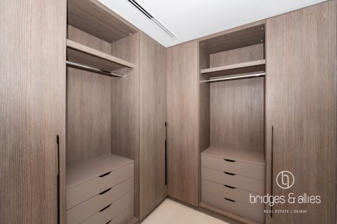 Vila u gradu Dubai, UAE 4 spavaće sobe, 219.9 m2 Br. 670141 - Slika 10