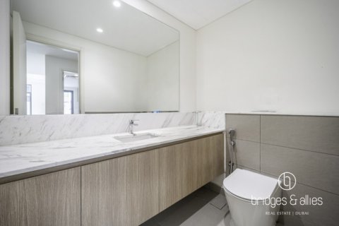 Villa til leje i Dubai, UAE 3 soveværelser, 324.3 kvm № 670138 - foto 18