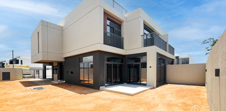 Villa i Dubai, UAE 3 soveværelser, 324.3 kvm № 670138