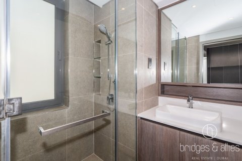Villa te huur in Dubai, VAE 4 slaapkamers, 143.9 vr.m., nr 670139 - foto 12
