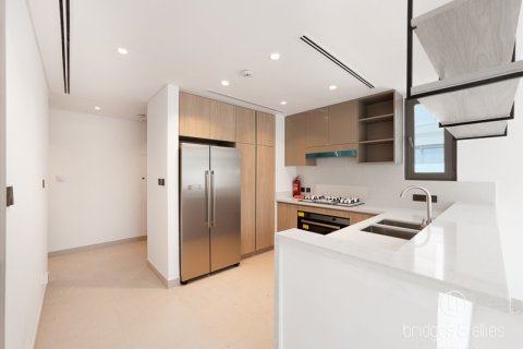 Villa te huur in Dubai, VAE 4 slaapkamers, 143.9 vr.m., nr 670139 - foto 4