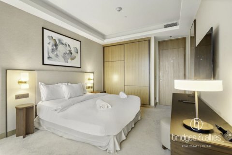 Huoneisto Downtown Dubai (Downtown Burj Dubai), Arabiemiraatit 2 makuuhuonetta, 110.2 m2 № 669104 - kuva 9