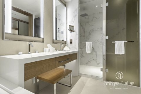 Huoneisto Downtown Dubai (Downtown Burj Dubai), Arabiemiraatit 2 makuuhuonetta, 110.2 m2 № 669104 - kuva 19