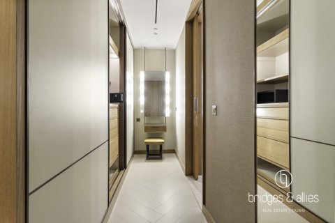 Huoneisto Downtown Dubai (Downtown Burj Dubai), Arabiemiraatit 2 makuuhuonetta, 110.2 m2 № 669104 - kuva 13