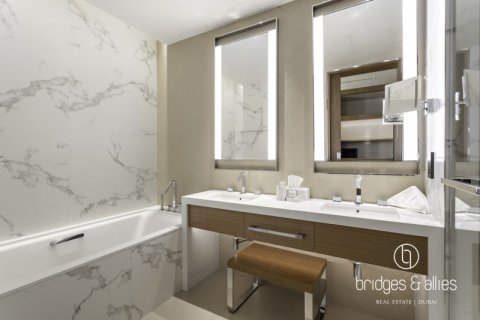 Huoneisto Downtown Dubai (Downtown Burj Dubai), Arabiemiraatit 2 makuuhuonetta, 110.2 m2 № 669104 - kuva 20