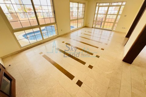 Villa uthyres i Umm Suqeim, Dubai, UAE 4 sovrum, 371.6 kvm Nr. 659626 - fotografi 15