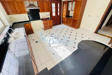 Villa uthyres i Umm Suqeim, Dubai, UAE 4 sovrum, 371.6 kvm Nr. 659626 - fotografi 9