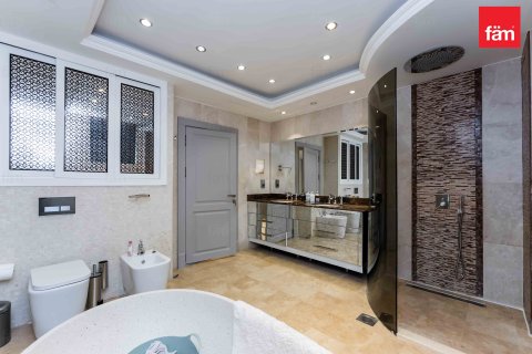 Lägenhet till försäljning i Palm Jumeirah, Dubai, UAE 4 sovrum, 449.5 kvm Nr. 655725 - fotografi 17