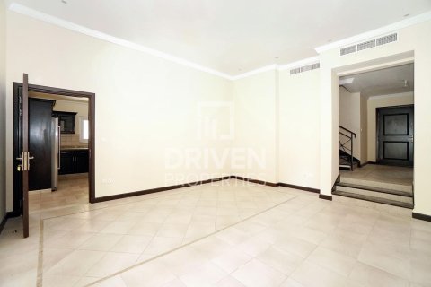 Βίλα σε The Villa, Dubai, ΗΑΕ 4 υπνοδωμάτια, 418.06 τ.μ. Αρ. 743282 - φωτογραφία 5