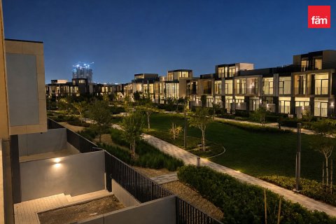 Városi lakóépület itt: Dubai, EAE, 3 hálószoba, 168 m², azonosító: 741457 - fénykép 11