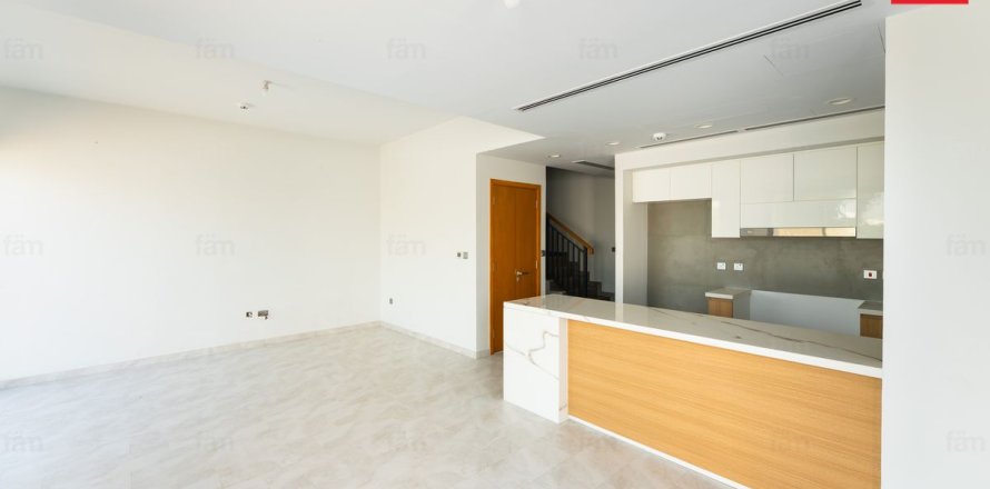 Kuća u nizu u gradu Dubai, UAE 4 spavaće sobe, 233.8 m2 Br. 741455