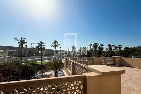 Vila v Palm Jumeirah, Dubai, SAE 4 spálne, 468.79 m2 č. 746148 - Fotografia 7
