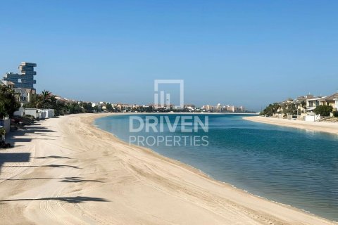 Vila v Palm Jumeirah, Dubai, SAE 4 spálne, 468.79 m2 č. 746148 - Fotografia 4