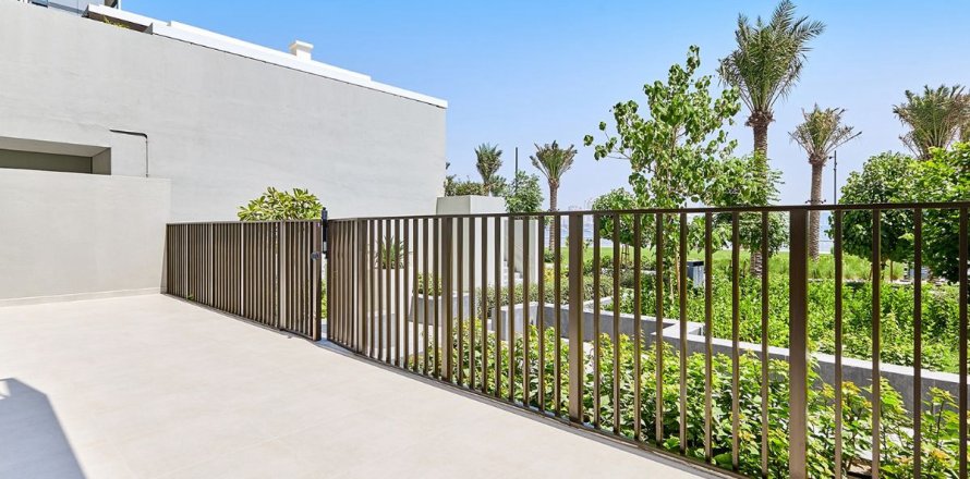 Lakás itt: Dubai, EAE, 2 hálószoba, 129.6 m², azonosító: 715053