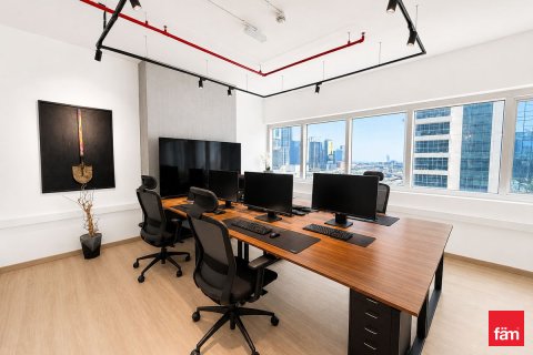 Kantor di Dubai, UEA 150.4 m2 nomor 715057 - foto 2