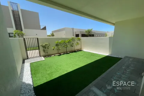 Villa til salg i Dubai South (Dubai World Central), Dubai, UAE 3 soveværelser, 190 kvm № 737975 - foto 14