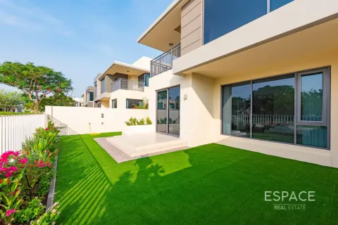 Dubai Hills Estate, Dubai, संयुक्त अरब अमीरात में विला, 5 बेडरूम, 251 वर्ग मीटर, संख्या 737974 - फ़ोटो 20