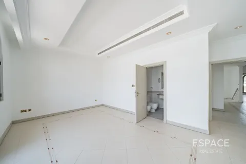 Vila u gradu Palm Jumeirah, Dubai, UAE 5 spavaće sobe, 511 m2 Br. 737976 - Slika 6