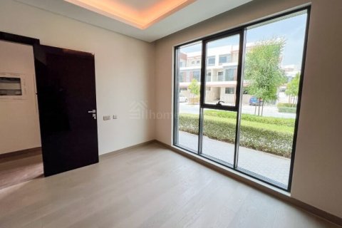 Townhouse de închiriat în DAMAC Hills (Akoya by DAMAC), Dubai, EAU 6 dormitoare, 256 mp.  №726039 - poză 10