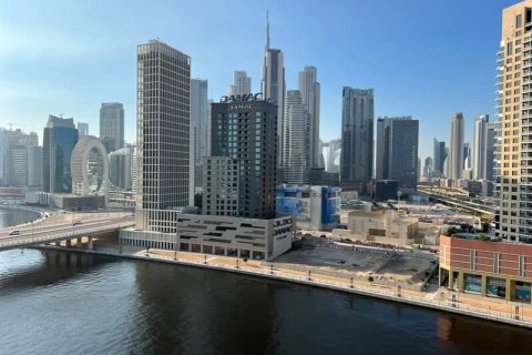 Apartmen di Business Bay, Dubai, UAE 1 bilik tidur, 103 meter persegi № 726042 - foto 5