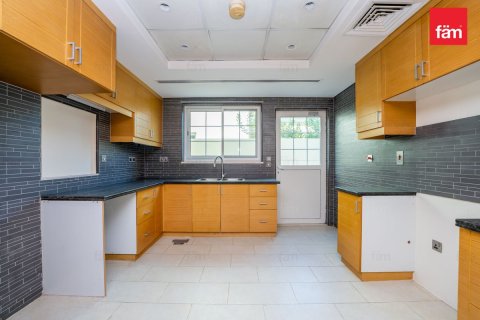 Villa in Jumeirah Park, Dubai, UAE 4 bedrooms, 510.8 sq.m. № 689448 - photo 5