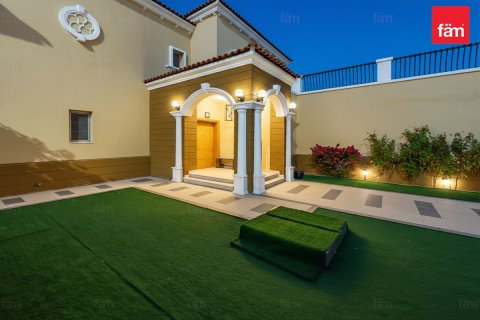Villa in Jumeirah Park, Dubai, UAE 4 bedrooms, 510.8 sq.m. № 689448 - photo 16
