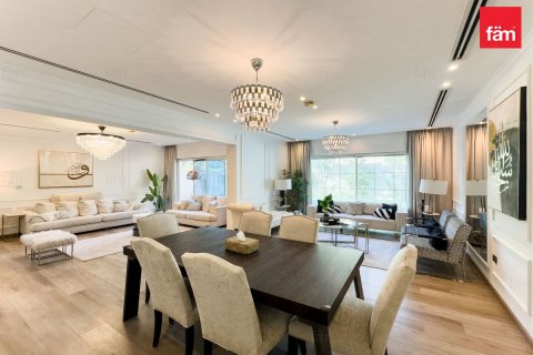 Villa sa Dubai, UAE 4 silid-tulugan, 510.8 sq.m. № 689448 - larawan 3