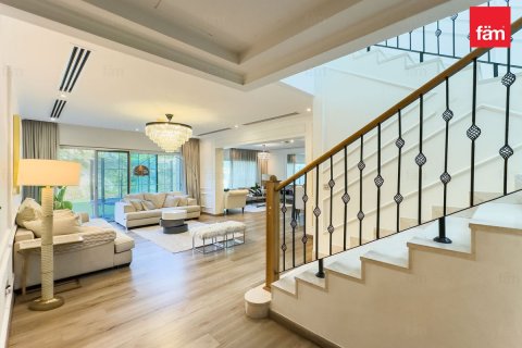 Villa in Jumeirah Park, Dubai, UAE 4 bedrooms, 510.8 sq.m. № 689448 - photo 18