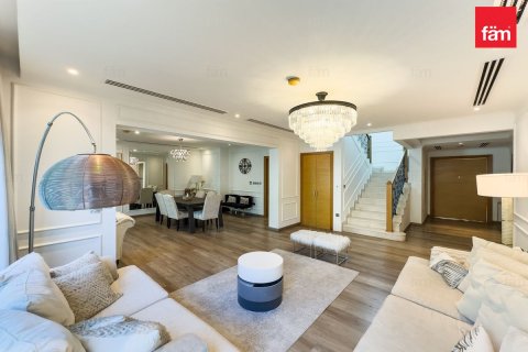 Villa in Jumeirah Park, Dubai, UAE 4 bedrooms, 510.8 sq.m. № 689448 - photo 26