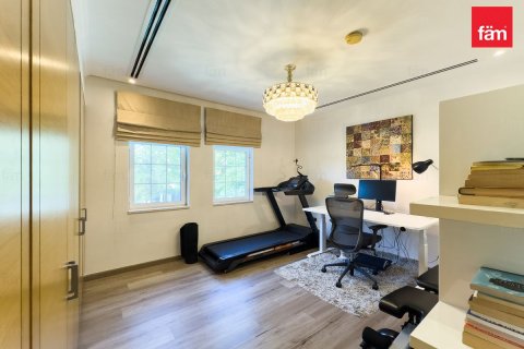 Villa in Jumeirah Park, Dubai, UAE 4 bedrooms, 510.8 sq.m. № 689448 - photo 12