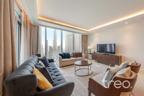Apartament de închiriat în Burj Khalifa, Dubai, EAU 3 dormitoare, 202.71 mp.  №758868 - poză 22