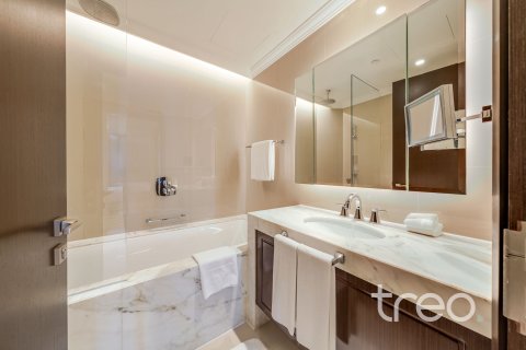 Apartament de închiriat în Burj Khalifa, Dubai, EAU 3 dormitoare, 202.71 mp.  №758868 - poză 10