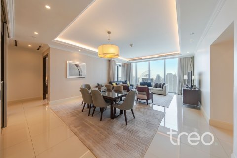 Apartament de închiriat în Burj Khalifa, Dubai, EAU 3 dormitoare, 202.71 mp.  №758868 - poză 19