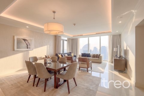 Apartament de închiriat în Burj Khalifa, Dubai, EAU 3 dormitoare, 202.71 mp.  №758868 - poză 28