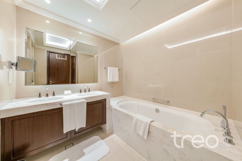Apartament de închiriat în Burj Khalifa, Dubai, EAU 3 dormitoare, 202.71 mp.  №758868 - poză 6