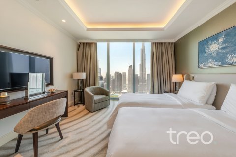 Apartament de închiriat în Burj Khalifa, Dubai, EAU 3 dormitoare, 202.71 mp.  №758868 - poză 8