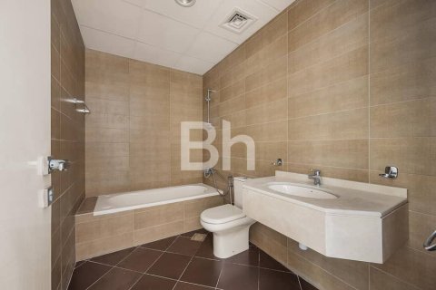 Apartment til salg i Jumeirah Lake Towers, Dubai, UAE 4 soveværelser, 237 kvm № 643076 - foto 10